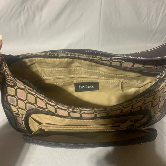 Liz-N-Co. clutch handbag, geometric square pattern with tons of pockets - Picture 4 of 5